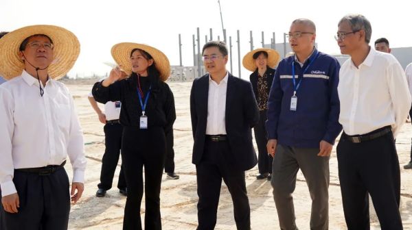 欽州市市長、自貿(mào)區(qū)欽州港片區(qū)管委主任 王雄昌調研中偉欽州產(chǎn)業(yè)基地